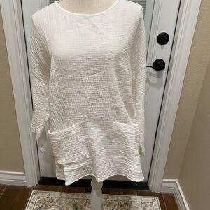 C&C California Ivory Textured Top